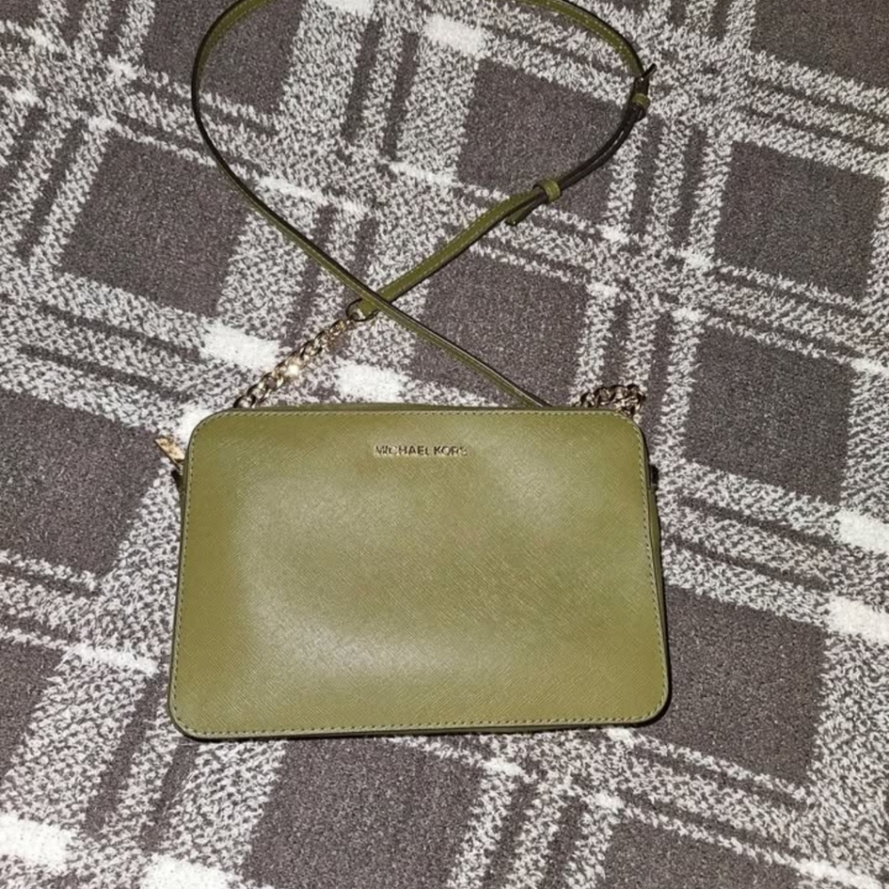 Michael kors purse